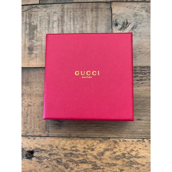 New Gucci Parfums Gold GG Embossed Compact Mirror With box - Picture 3 of 7